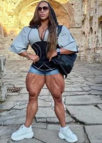 Сильные высокие женщины