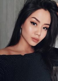Киргизские девушки