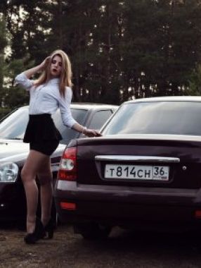 Девушка и приора