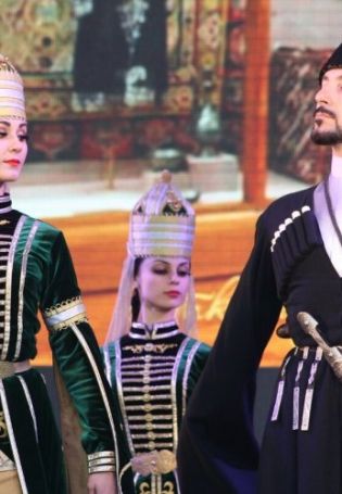 Балкарцы внешность женщины