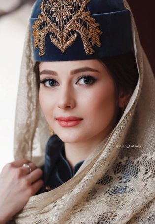 Черкески девушки