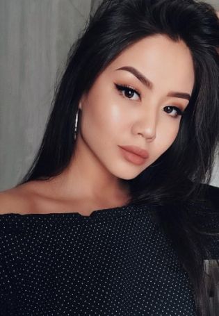 Киргизские девушки