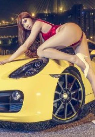 Обои девушки и авто