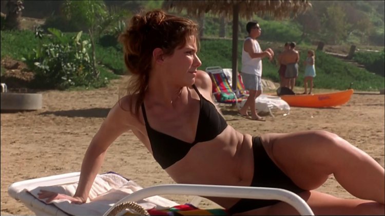 Сандра Баллок в бикини