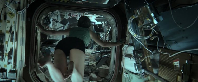Человек без гравитации фильм 2019