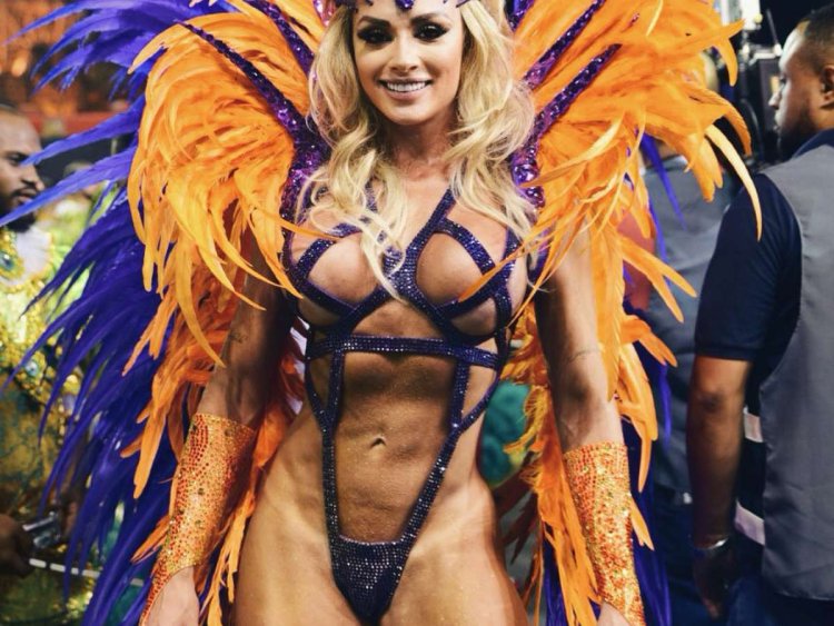 Катя карнавал