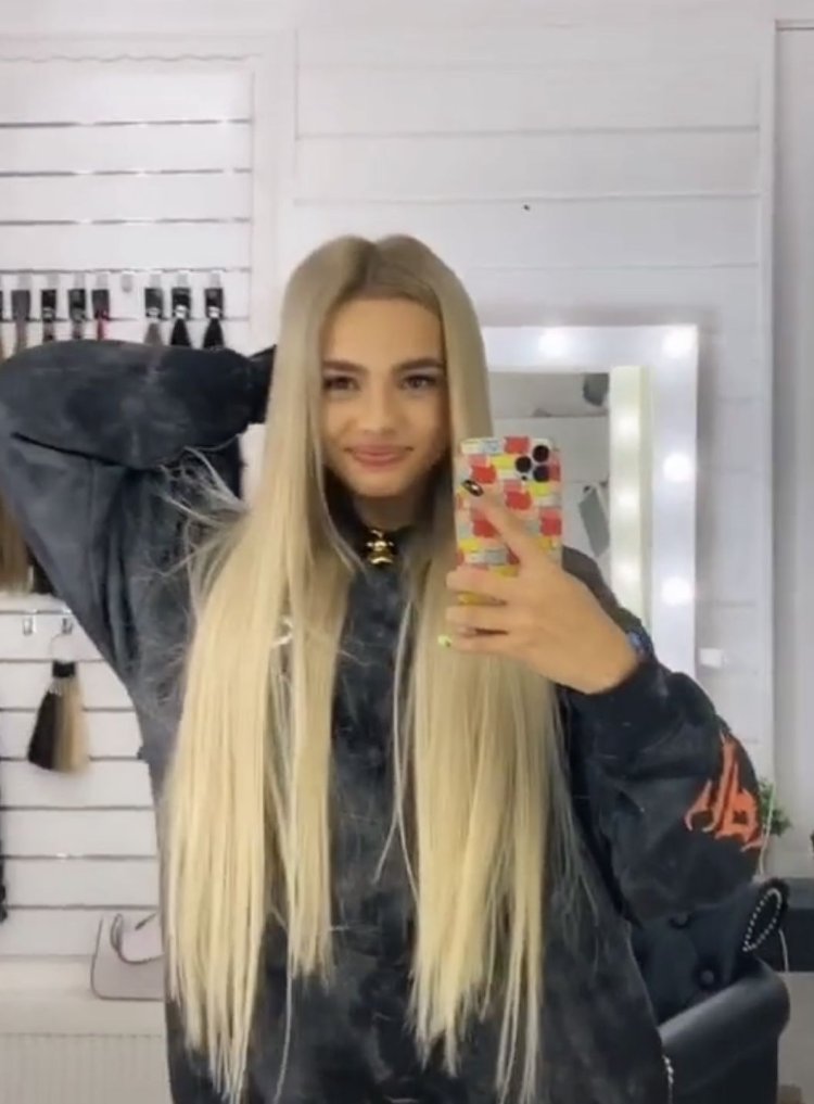 Валя карнавал с белыми волосами