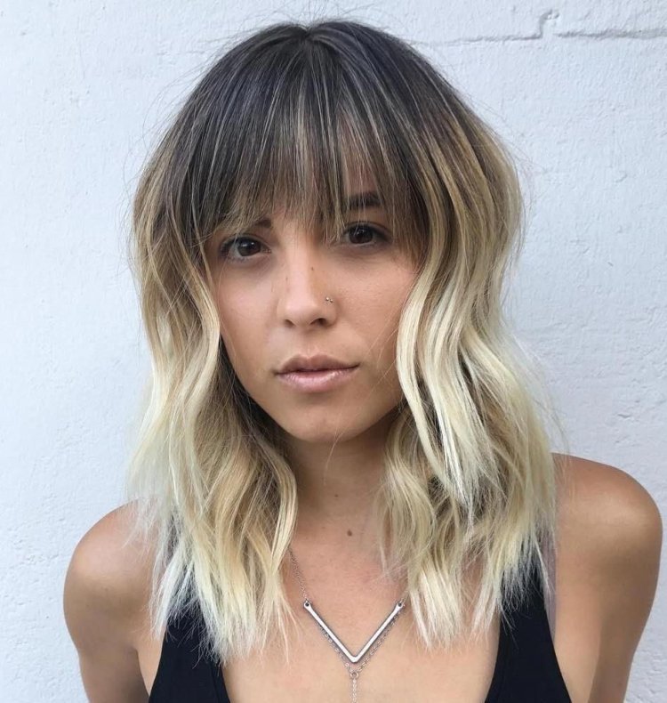 Удлиненная челка