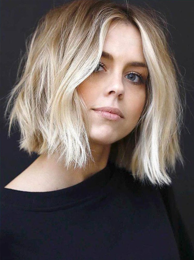 Светлые короткие волосы