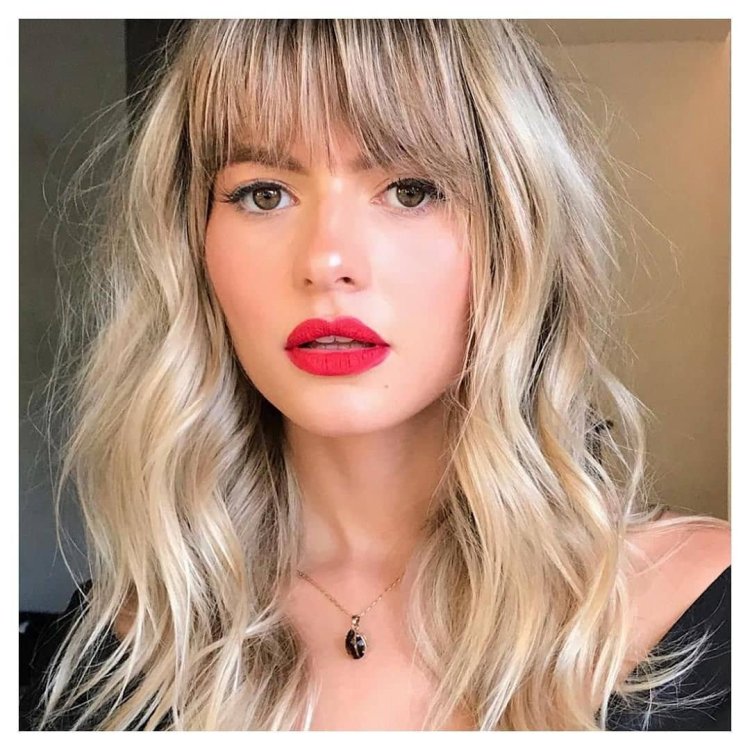 Красивые девушки с каре