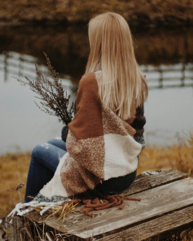 Блондинка со спины