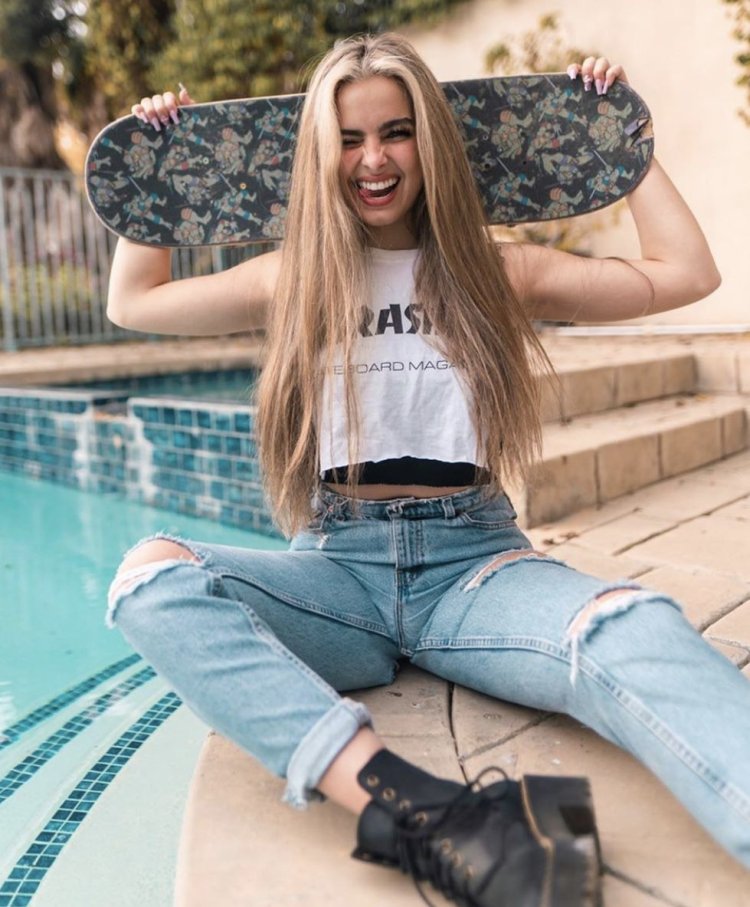 Аня хайп Хаус