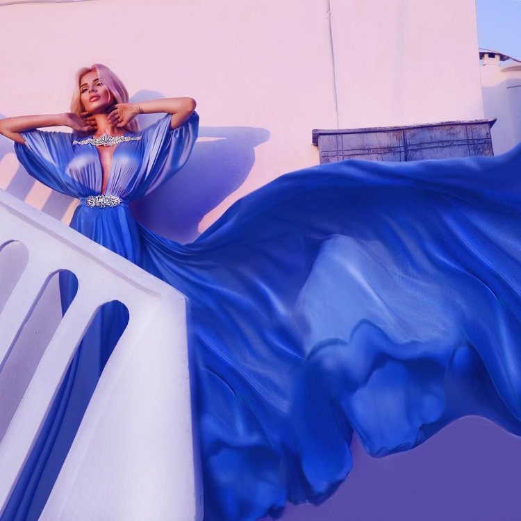 Сиерра Скай в джинсах