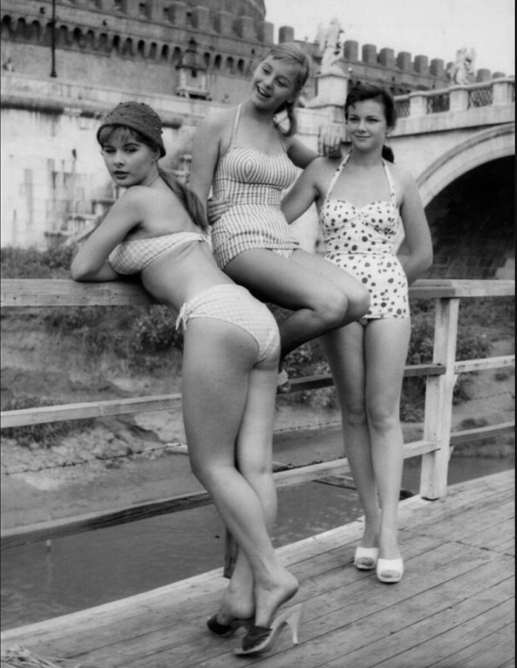 Ретро купальники