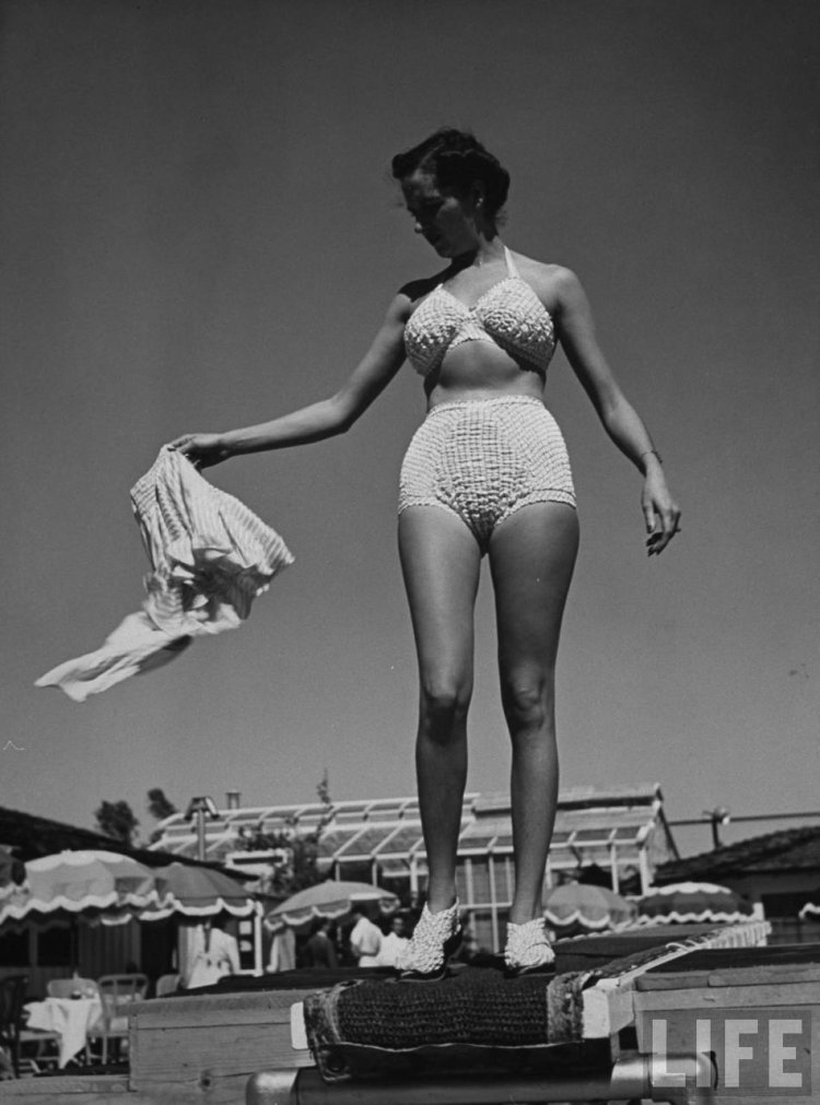 Художник Gil Elvgren