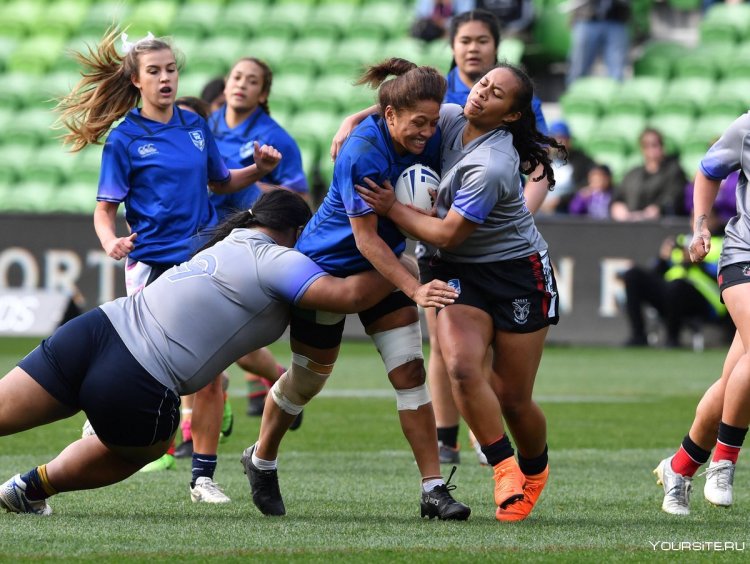 Лорен Берджесс регбистка