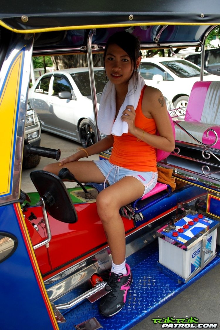 Красивые девушки Тайланда Tuk Tuk Patrol