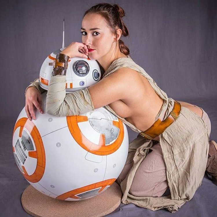 Жанна Рудакова косплей Дарт талон