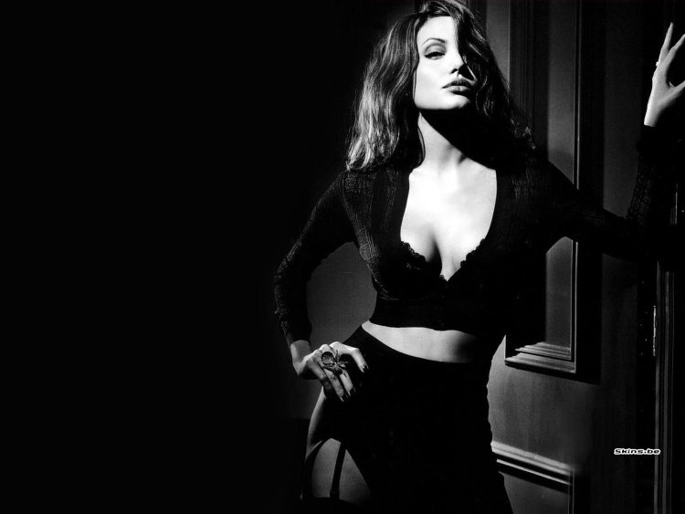 Анджелина Джоли в молодости в Нижнем белье