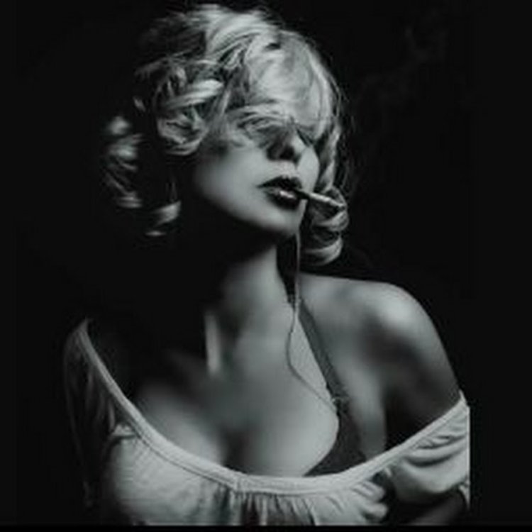 Дерзкая девушка