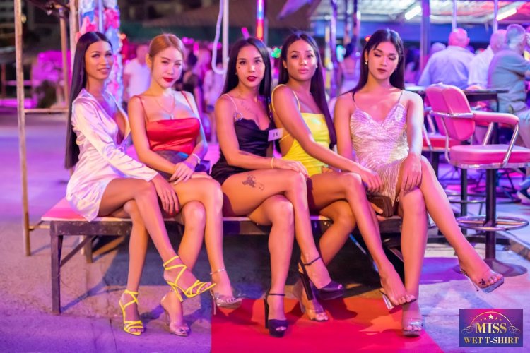 Ледибой Паттайя Волкин стрит