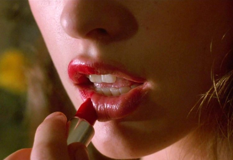 Милла Йовович Каффс