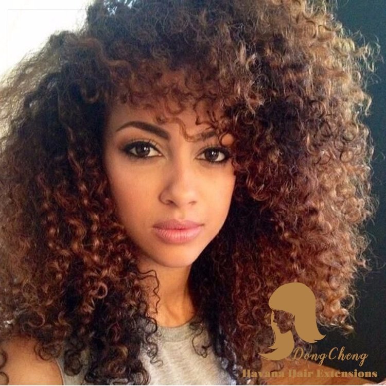 Американка с кудрявыми волосами