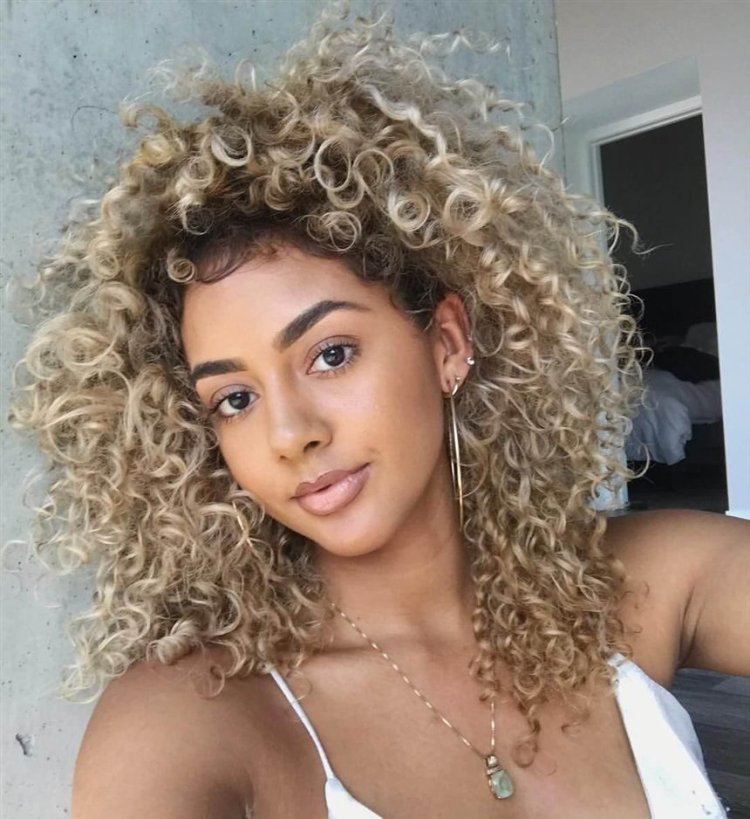 Афро кудри Ариэль блонд