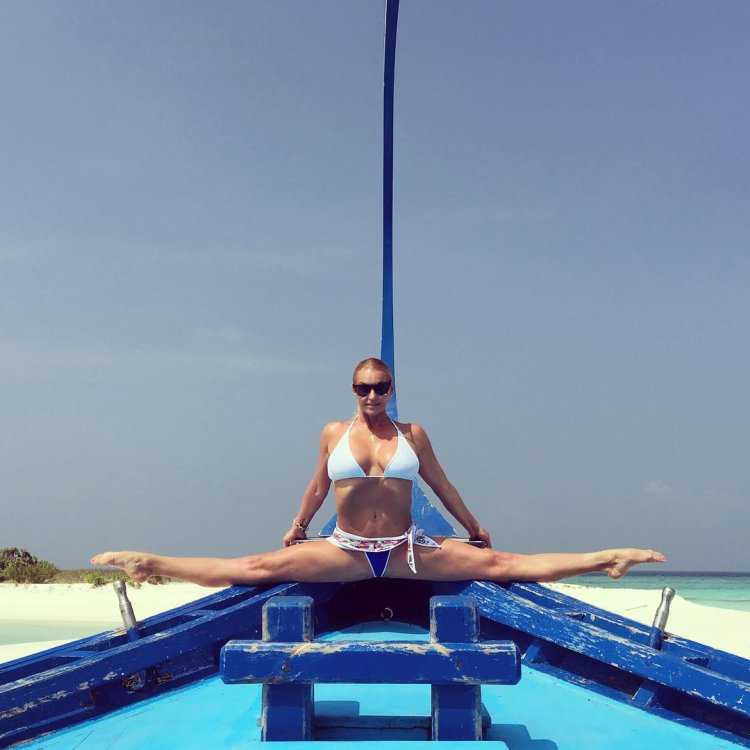 Анастасия Волочкова шпагаты фото