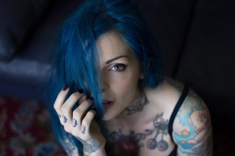 Алия Адхам Суисайд герлз