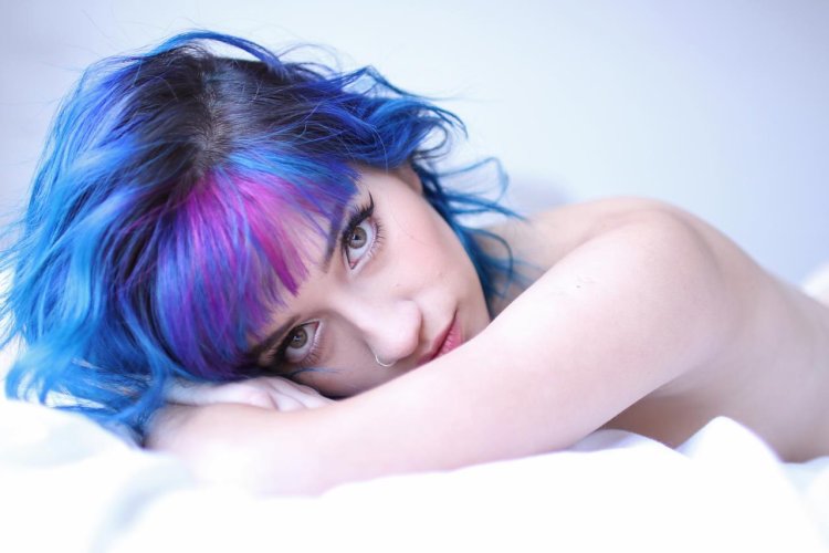 Эвелон синие волосы