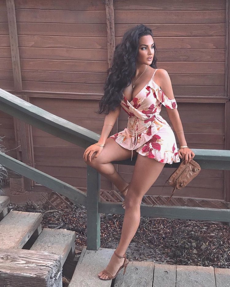 Натали ХАЛКРО модель