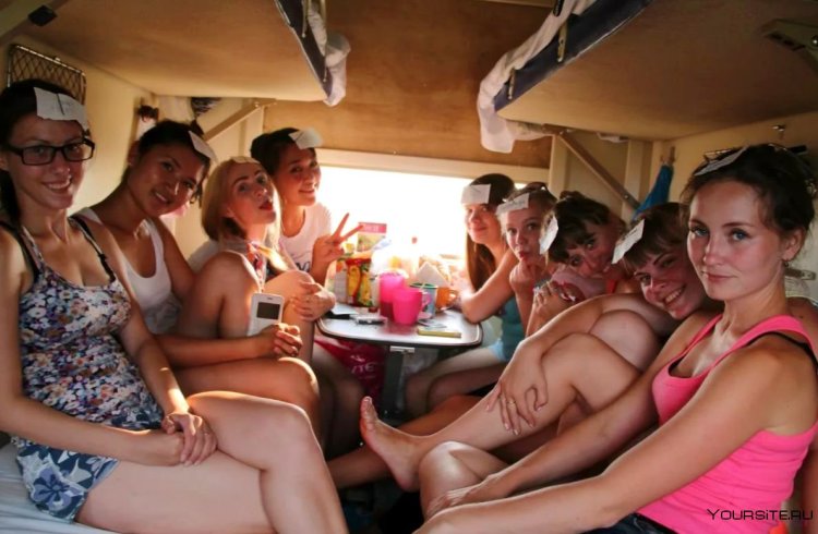 Красотки в поезде