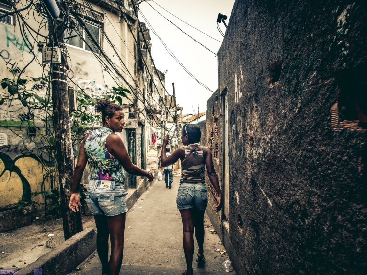 Бразилия фавелы девушки