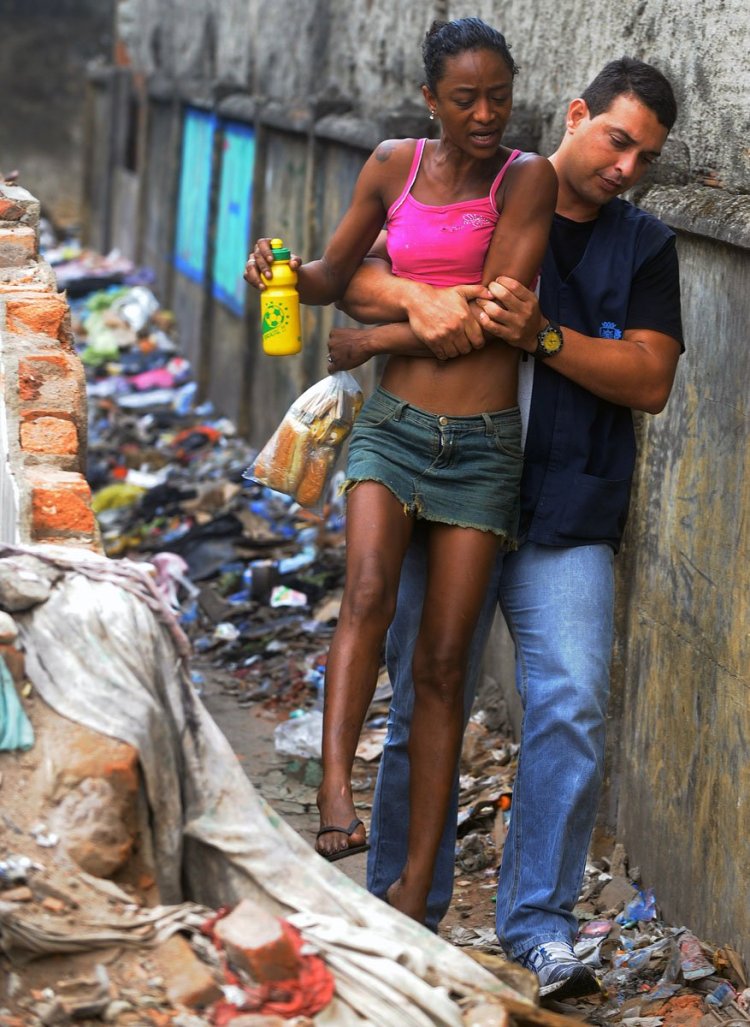 Трущобы в Бразилии девушки