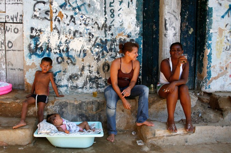 Бразилия фавелы дети