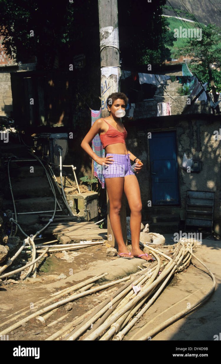 Brazilian teen prostitute Favelas голые