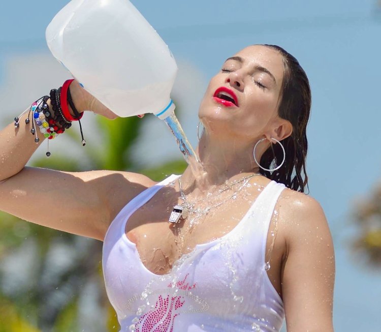 Мокрые майки