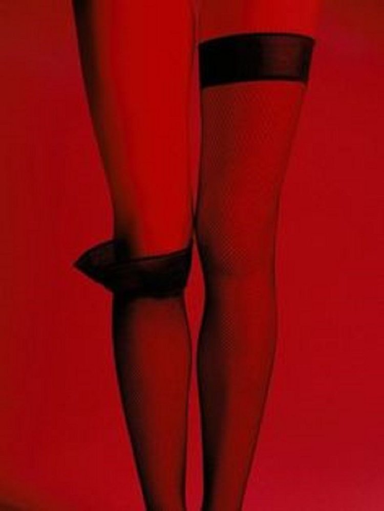 Алые чулки