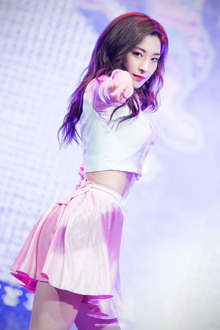 Дженни Блэк Пинк на сцене