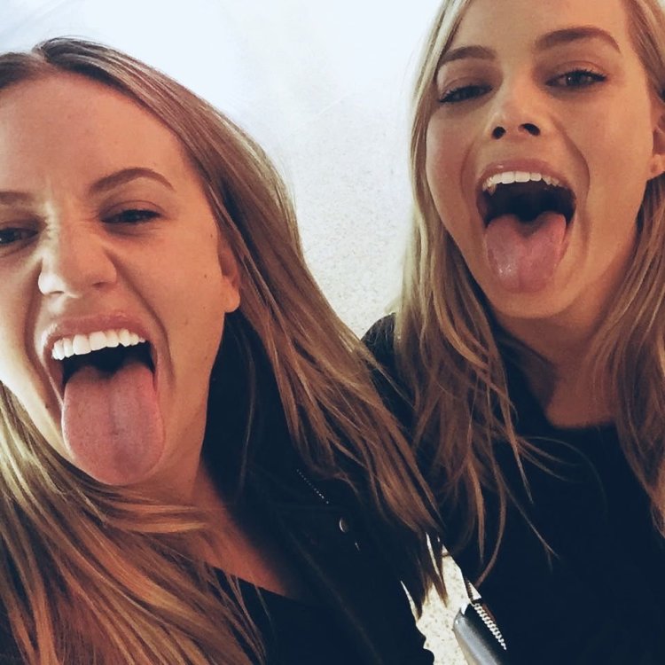 Марго Робби рот