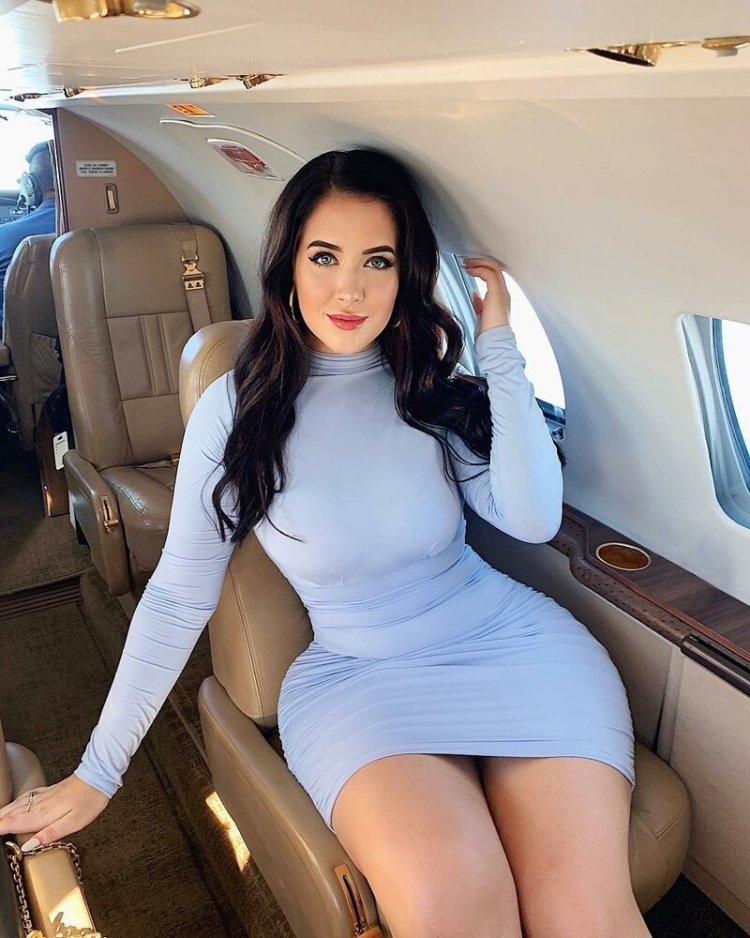 Американка Холли Лиа