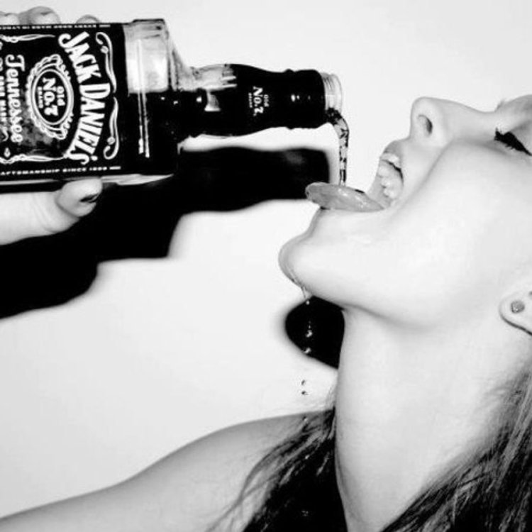 Джек Денилсон виски и девушки