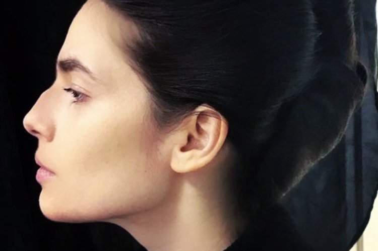 Девушки с большими носами