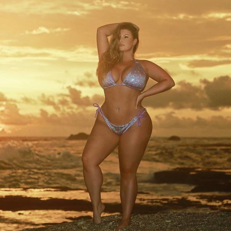 Эшли Алексис бикини
