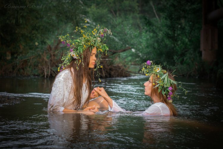 Праздник Ивана Купалы нагишом