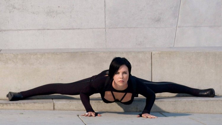 Эон Флакс 2005