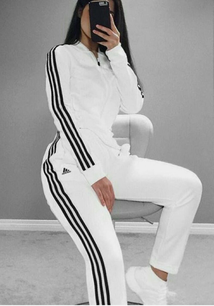 Спортивный костюм женский адидас 2020