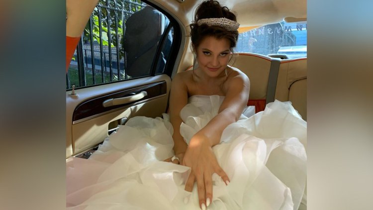 Жена МОРГЕНШТЕРНА Дилара фото в купальнике