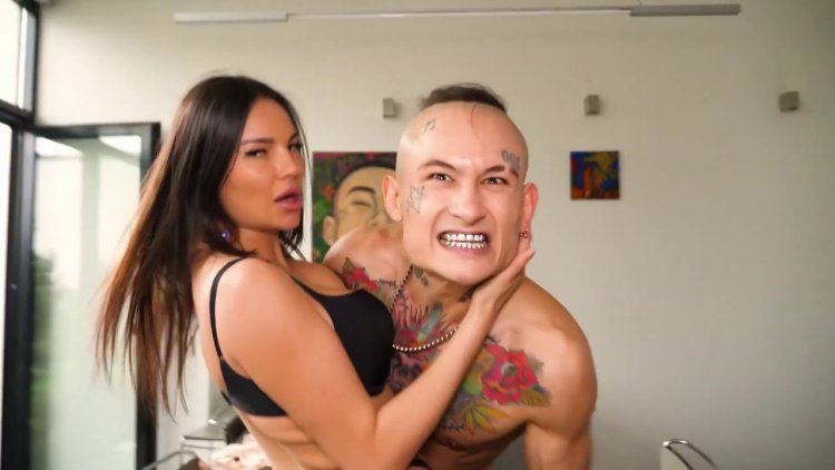 Девушка из клипа МОРГЕНШТЕРНА